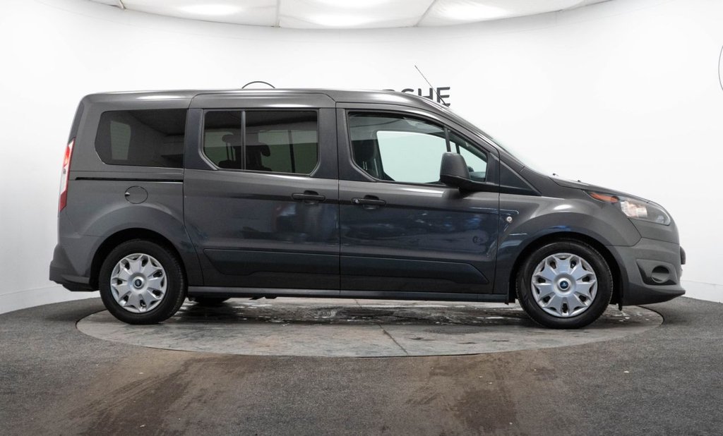 Used Ford Grand Tourneo Connect 2018 for sale - 76582310: Photo 9