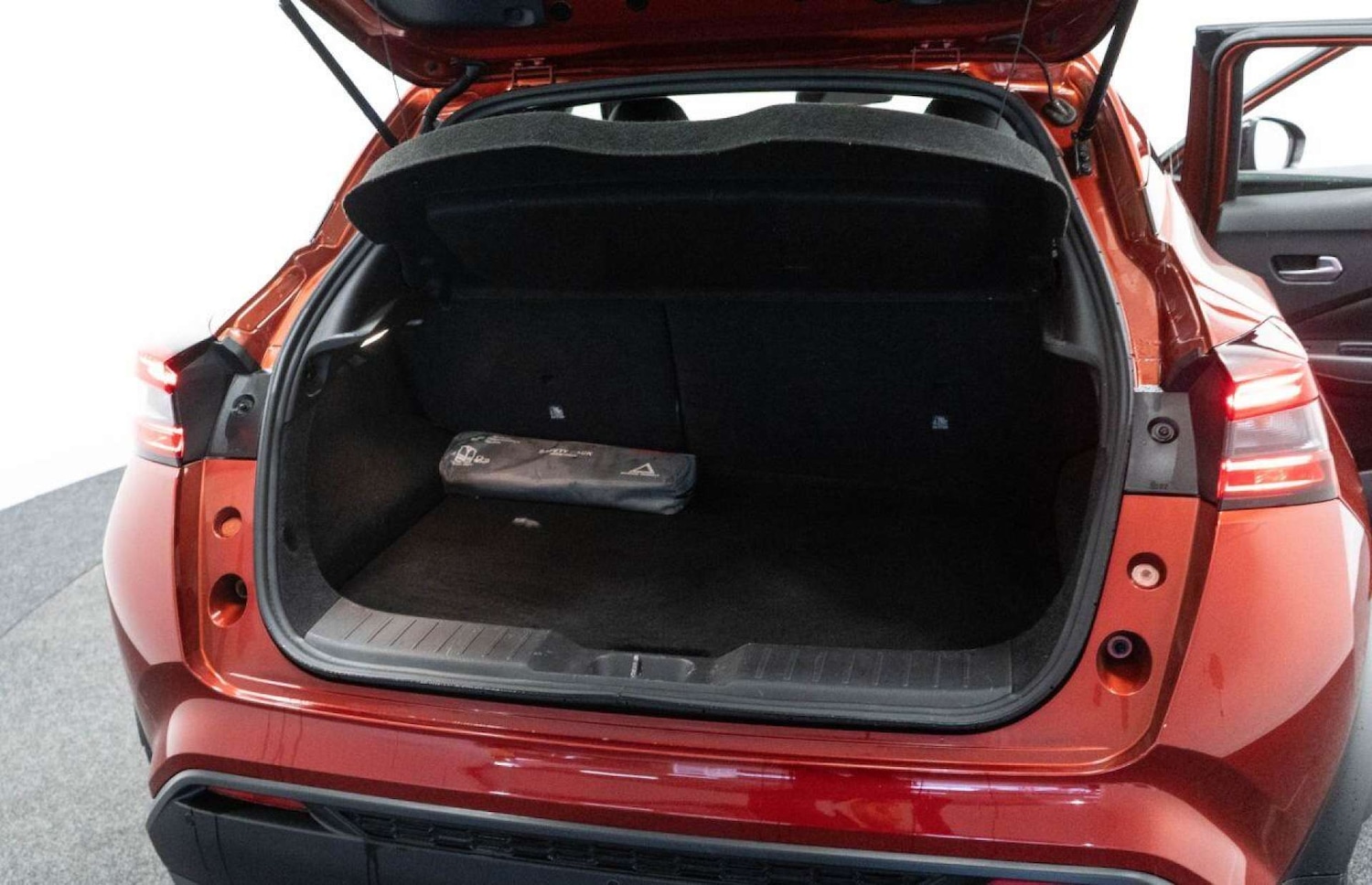 Used Nissan Juke 2023 for sale - 77930799: Photo 31