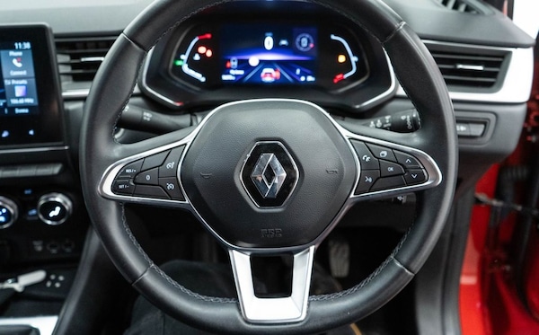 Used Renault Captur 2022 for sale - 75487963: Photo 24