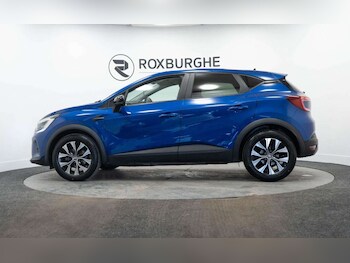 Used Renault Captur 2022 for sale - 77930769: Photo