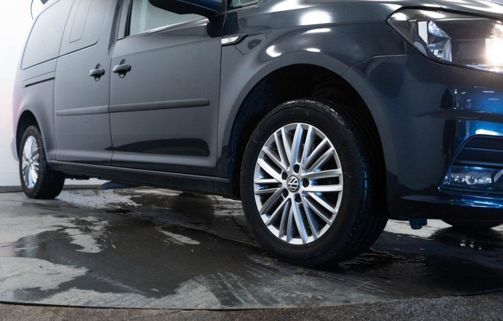 Used Volkswagen Caddy Maxi Life 2020 for sale - 77110496: Photo 11