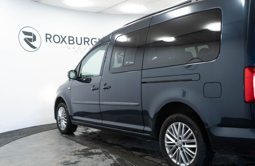 Used Volkswagen Caddy Maxi Life 2020 for sale - 77110496: Photo 17