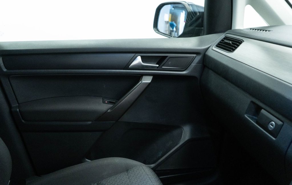 Used Volkswagen Caddy Maxi Life 2020 for sale - 77110496: Photo 29