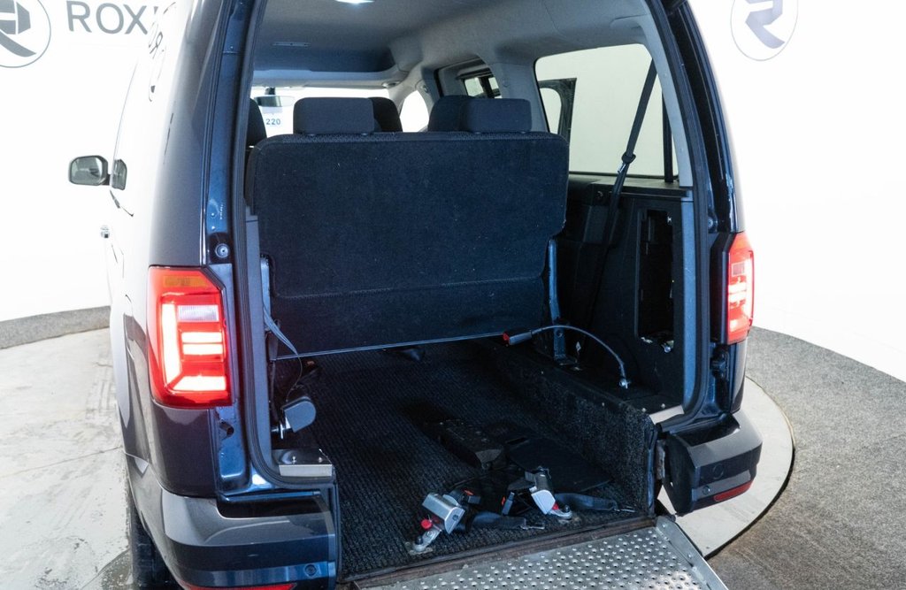 Used Volkswagen Caddy Maxi Life 2020 for sale - 77110496: Photo 35