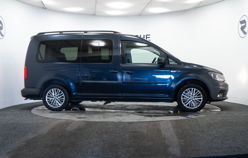 Used Volkswagen Caddy Maxi Life 2020 for sale - 77110496: Photo 9