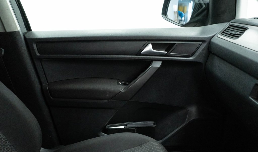 Used Volkswagen Caddy Maxi 2018 for sale - 76686129: Photo 28