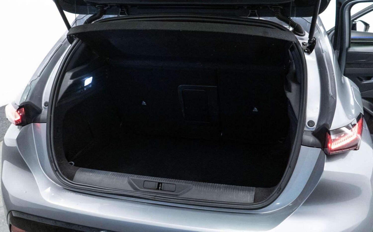 Used Peugeot 308 2023 for sale - 77930872: Photo 33