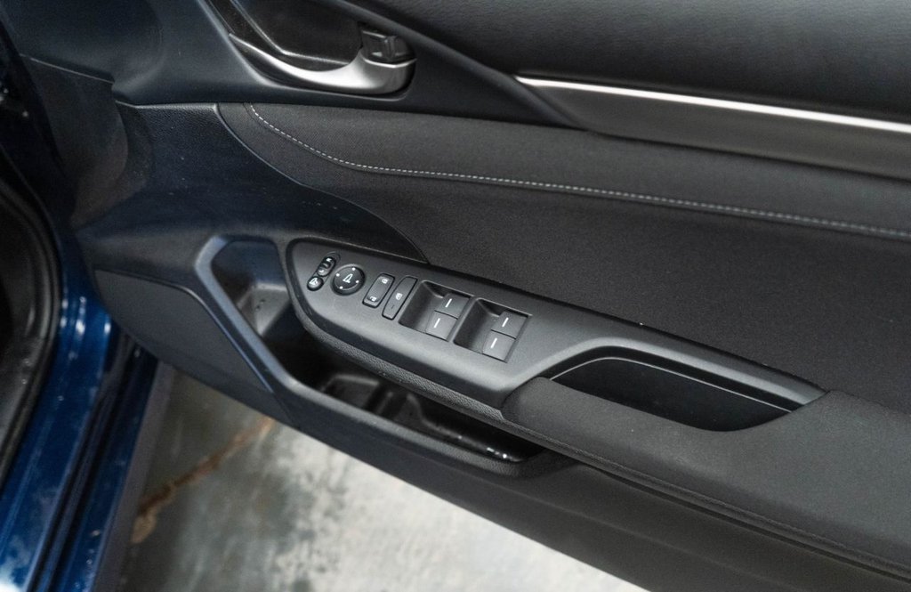 Used Honda Civic 2020 for sale - 77121731: Photo 23