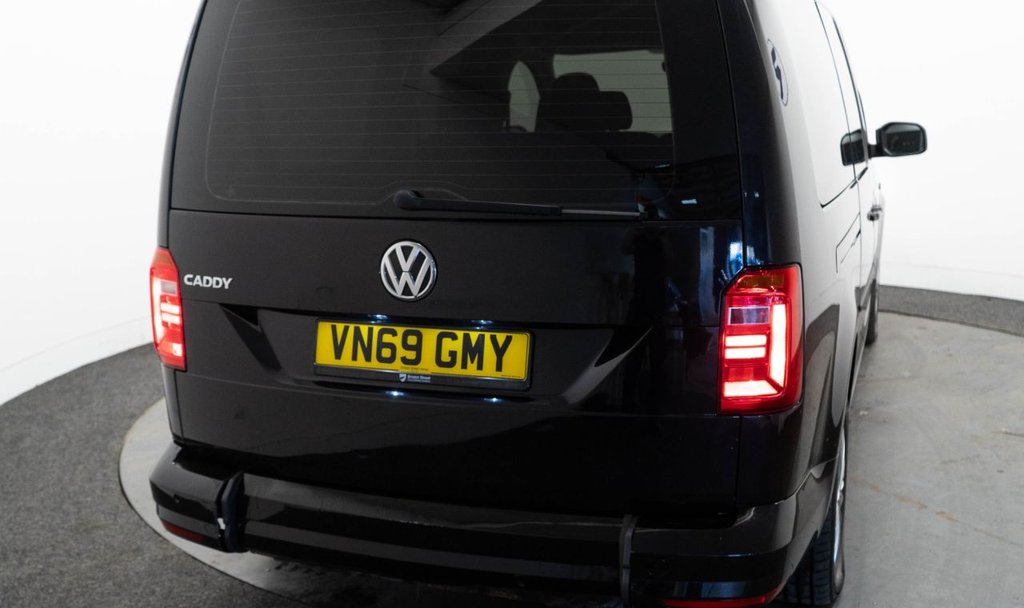 Used Volkswagen Caddy Maxi Life 2019 for sale - 76973300: Photo 16