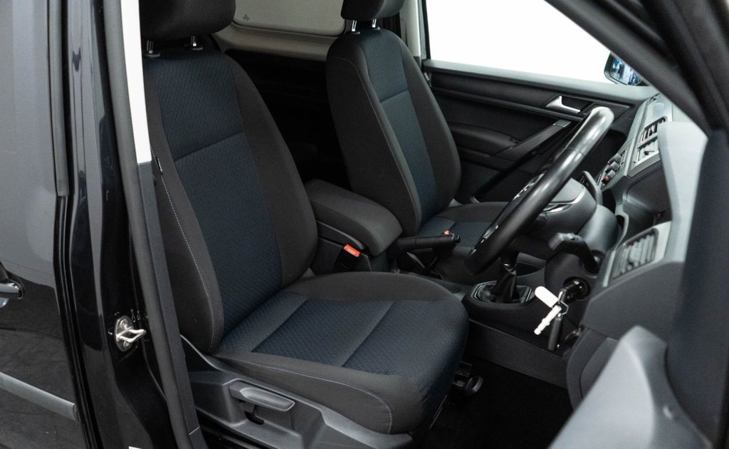 Used Volkswagen Caddy Maxi Life 2019 for sale - 76973300: Photo 21