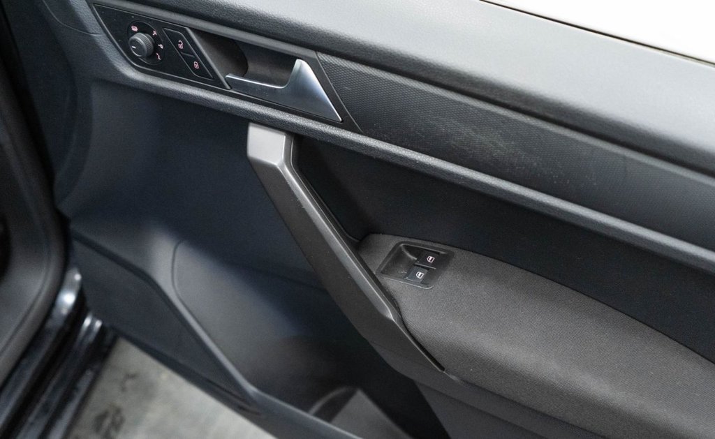 Used Volkswagen Caddy Maxi Life 2019 for sale - 76973300: Photo 22