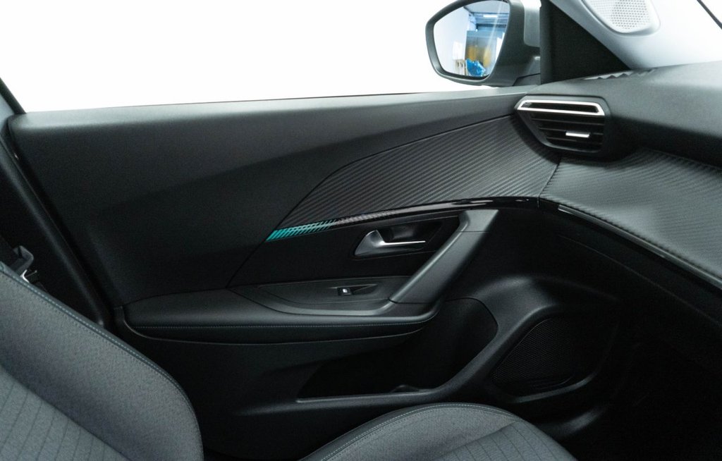 Used Peugeot 2008 2021 for sale - 76792059: Photo 28