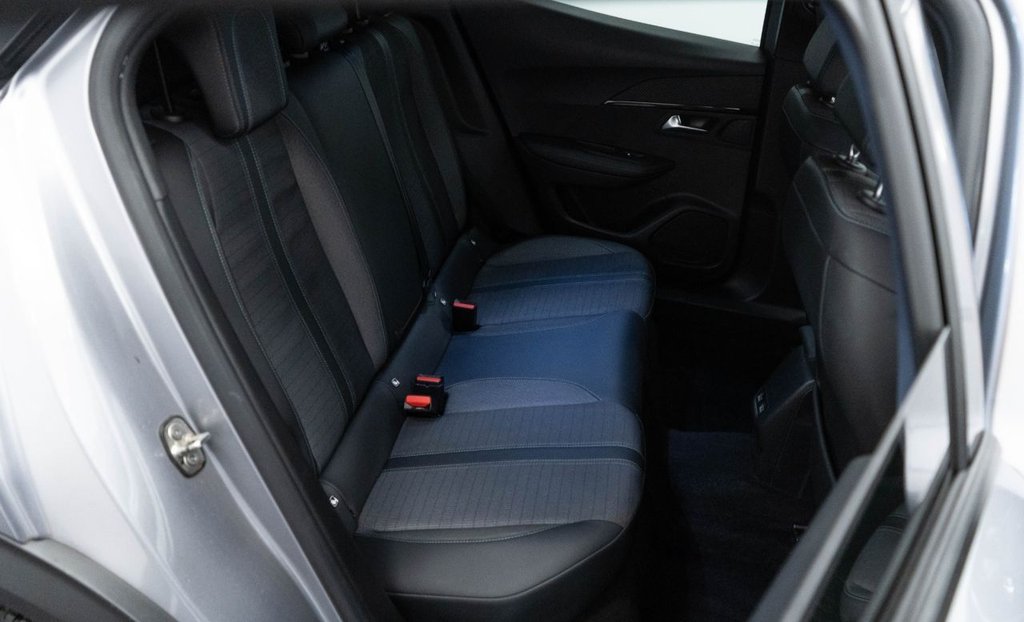 Used Peugeot 2008 2021 for sale - 76792059: Photo 31