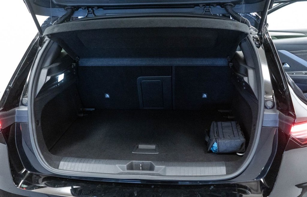 Used Vauxhall Astra 2023 for sale - 77360076: Photo 33