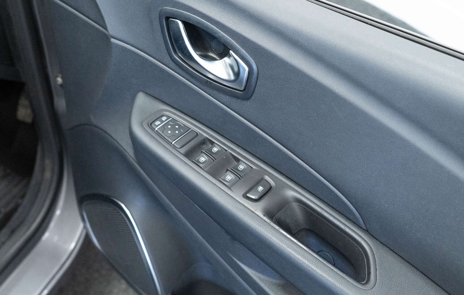 Used Renault Captur 2018 for sale - 78098902: Photo 25