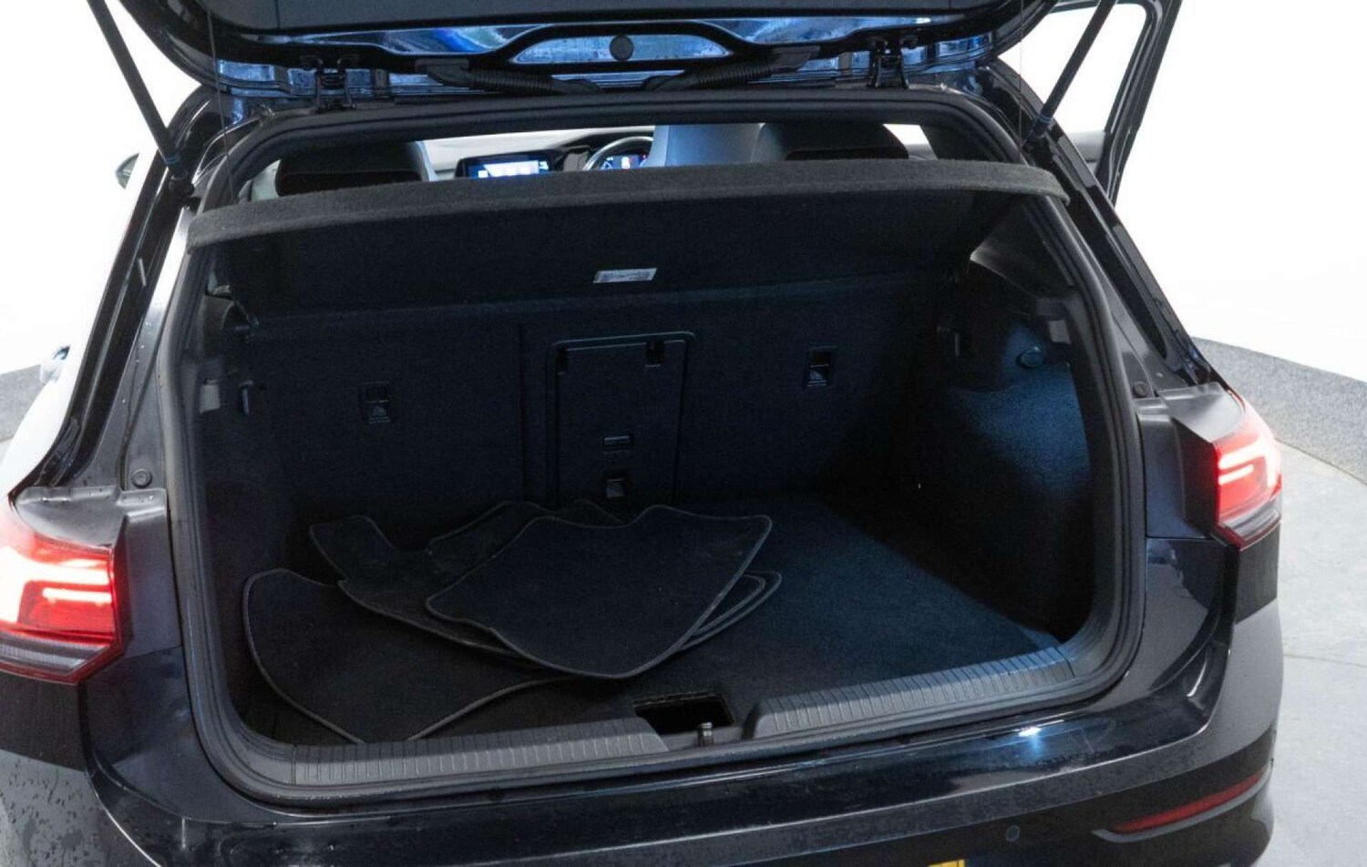 Used Volkswagen Golf 2020 for sale - 78003635: Photo 34