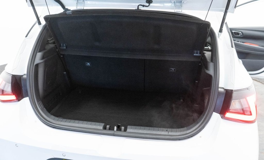 Used Hyundai i20 2022 for sale - 76396133: Photo 33