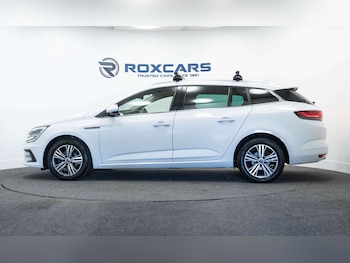 Used Renault Megane 2022 for sale - 78570530: Photo