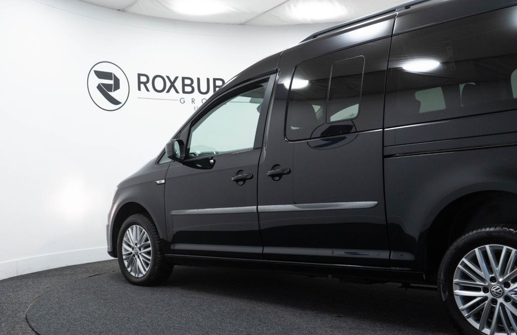 Used Volkswagen Caddy Maxi Life 2019 for sale - 77835189: Photo 17