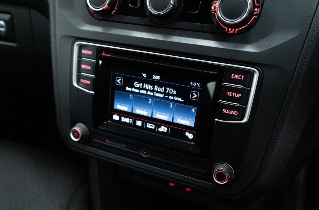 Used Volkswagen Caddy Maxi Life 2019 for sale - 77835189: Photo 26