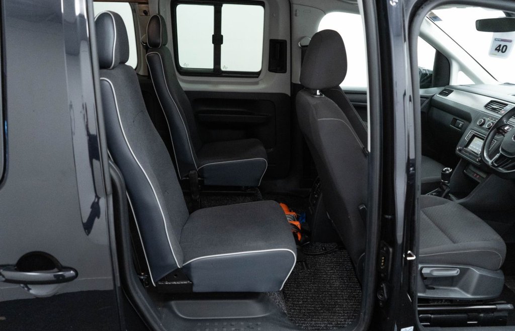 Used Volkswagen Caddy Maxi Life 2019 for sale - 77835189: Photo 29