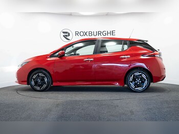 Used Nissan Leaf 2022 for sale - 78098877: Photo