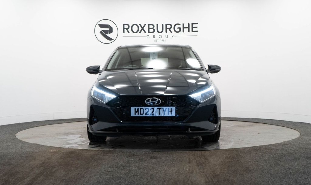 Used Hyundai i20 2022 for sale - 76686565: Photo 2