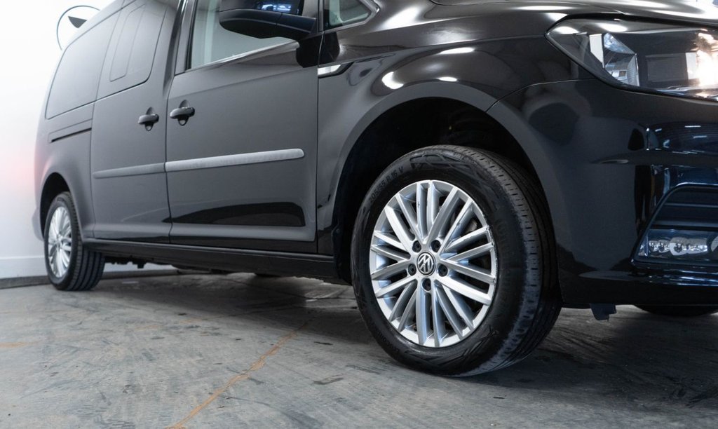 Used Volkswagen Caddy Maxi Life 2017 for sale - 77583317: Photo 11