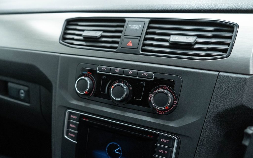 Used Volkswagen Caddy Maxi Life 2017 for sale - 77583317: Photo 27