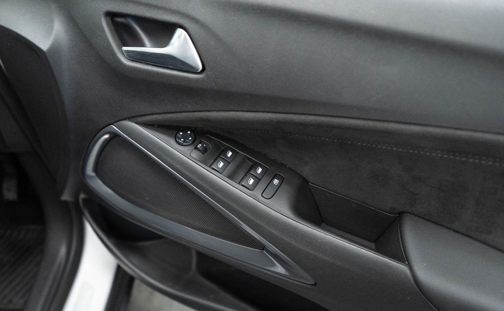 Used Vauxhall Crossland 2022 for sale - 76973301: Photo 23