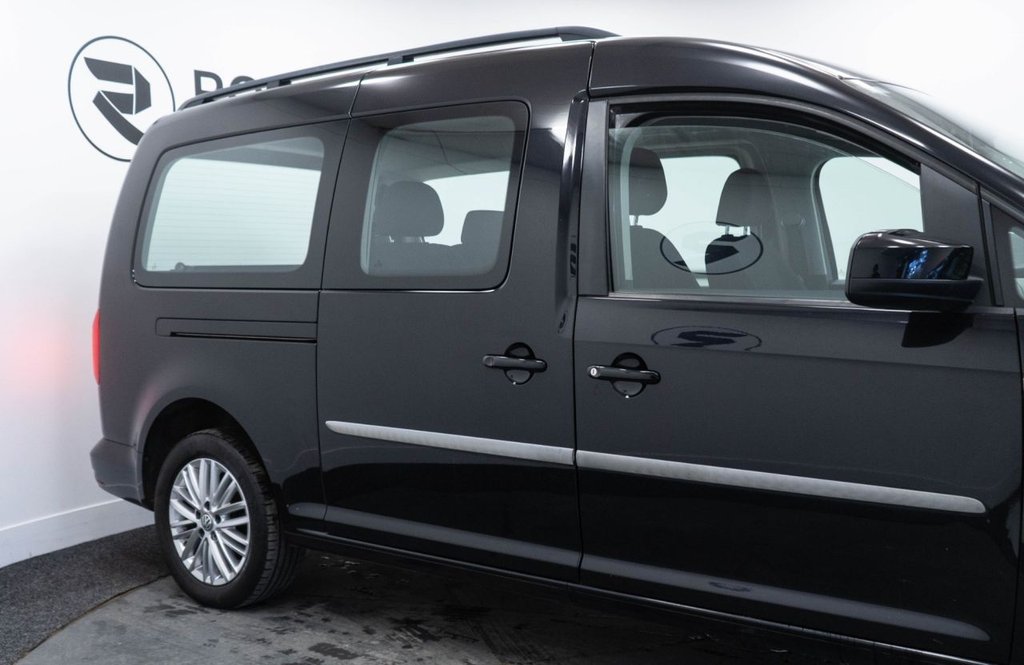 Used Volkswagen Caddy Maxi Life 2018 for sale - 77546810: Photo 13