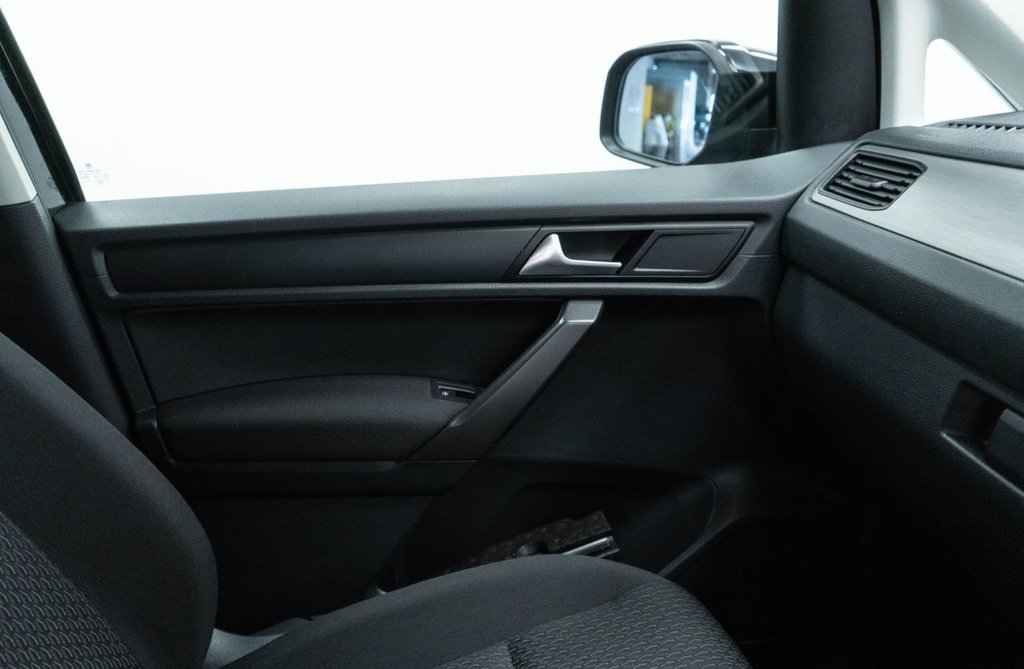 Used Volkswagen Caddy Maxi Life 2018 for sale - 77546810: Photo 31