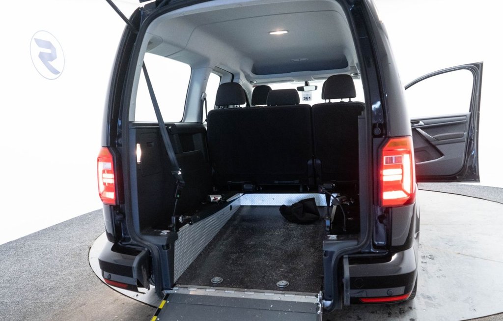 Used Volkswagen Caddy Maxi Life 2018 for sale - 77546810: Photo 33