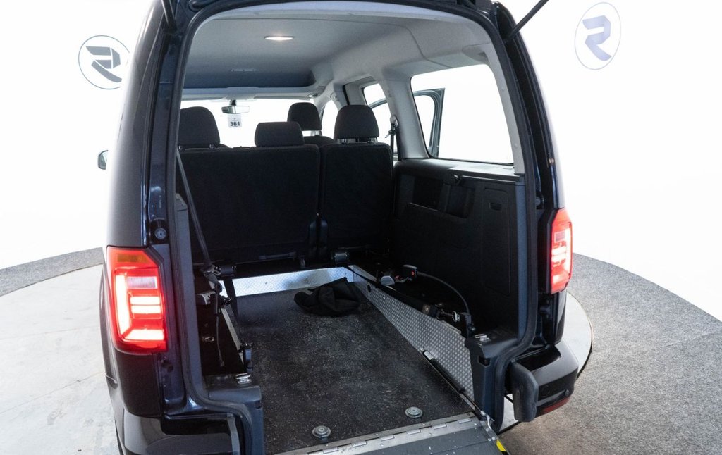 Used Volkswagen Caddy Maxi Life 2018 for sale - 77546810: Photo 34