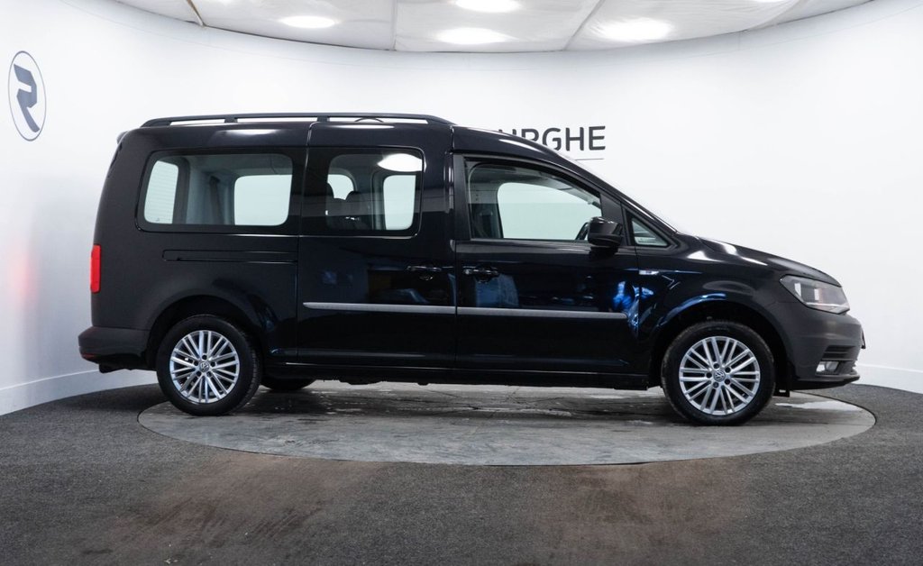 Used Volkswagen Caddy Maxi Life 2018 for sale - 77546810: Photo 9