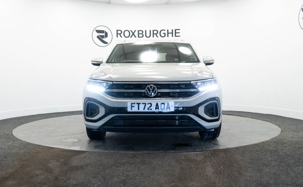 Used Volkswagen T-Roc 2023 for sale - 77525885: Photo 2