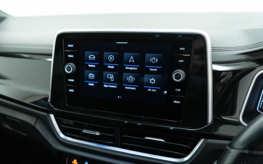 Used Volkswagen T-Roc 2023 for sale - 77525885: Photo 26