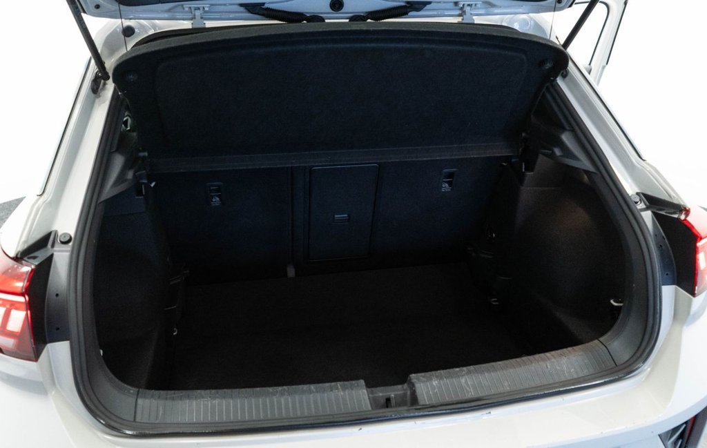 Used Volkswagen T-Roc 2023 for sale - 77525885: Photo 33