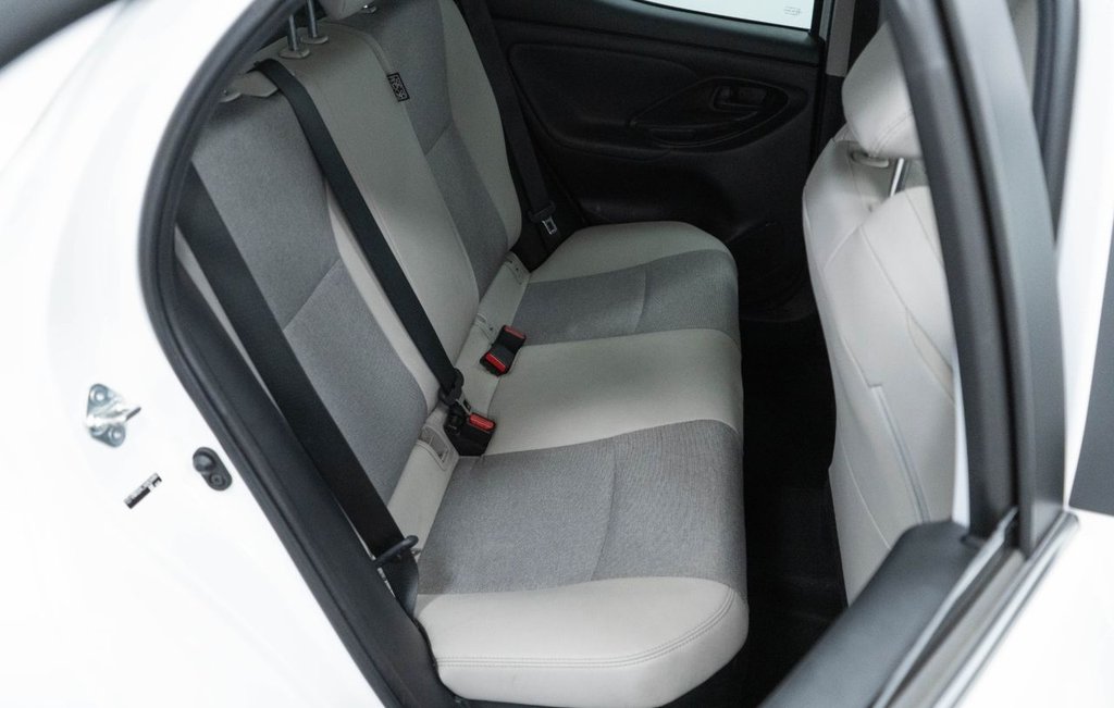 Used Toyota Yaris 2022 for sale - 77546691: Photo 32