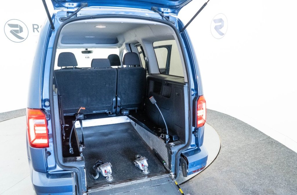 Used Volkswagen Caddy Maxi Life 2018 for sale - 76395804: Photo 35