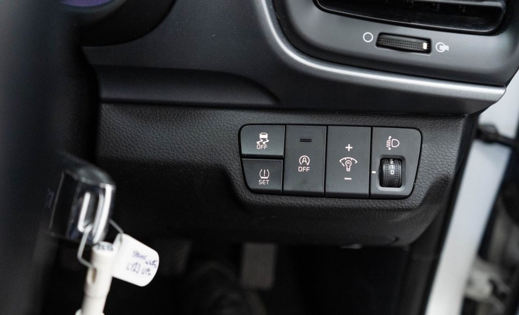 Used Kia Stonic 2023 for sale - 76900246: Photo 22