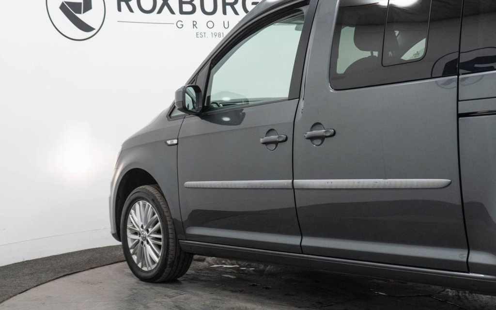 Used Volkswagen Caddy Maxi Life 2018 for sale - 76950159: Photo 16