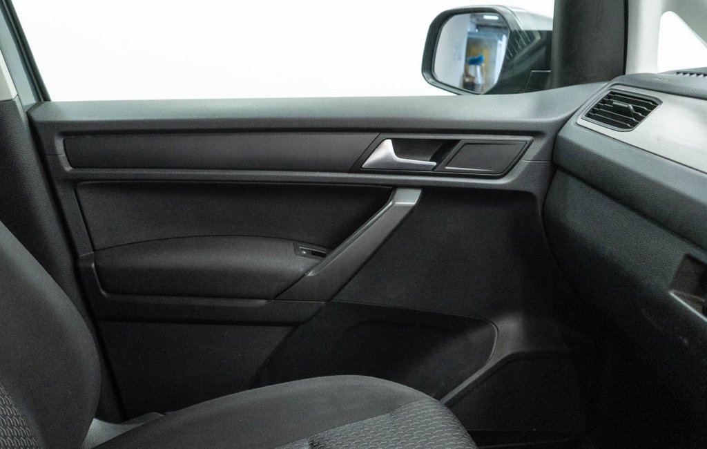 Used Volkswagen Caddy Maxi Life 2018 for sale - 76950159: Photo 25