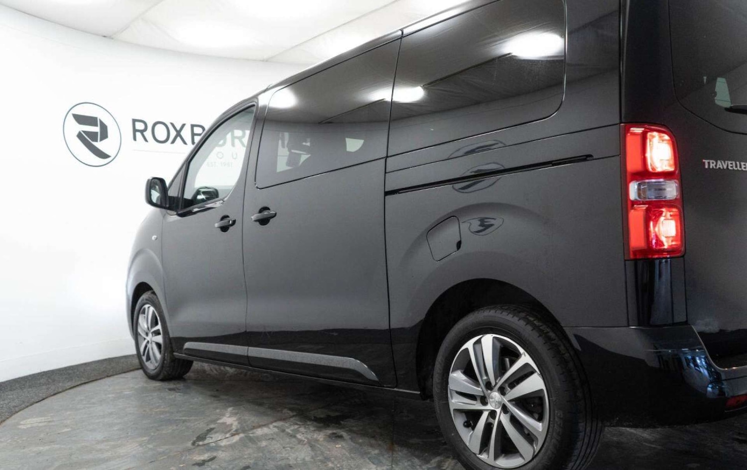 Used Peugeot Traveller 2021 for sale - 77930918: Photo 17