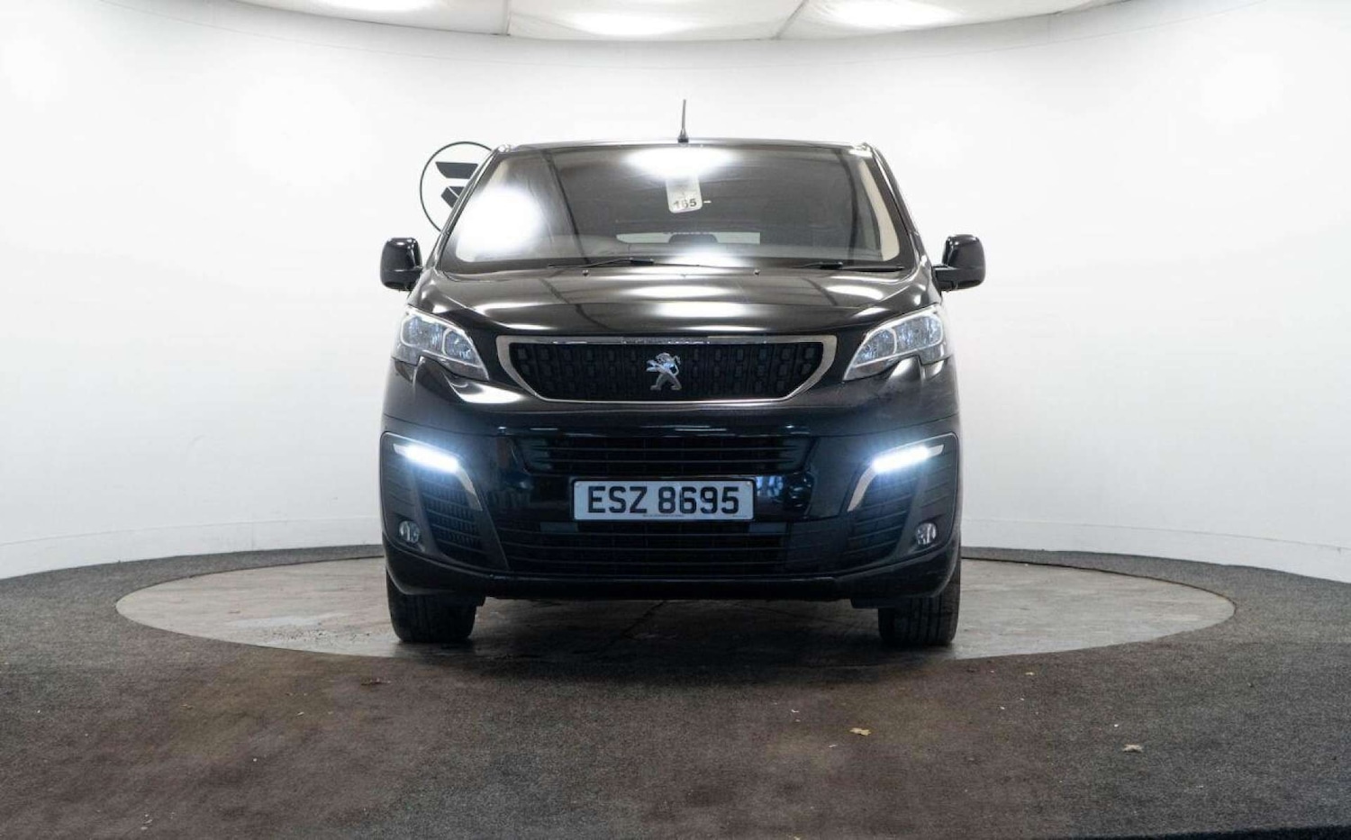 Used Peugeot Traveller 2021 for sale - 77930918: Photo 2