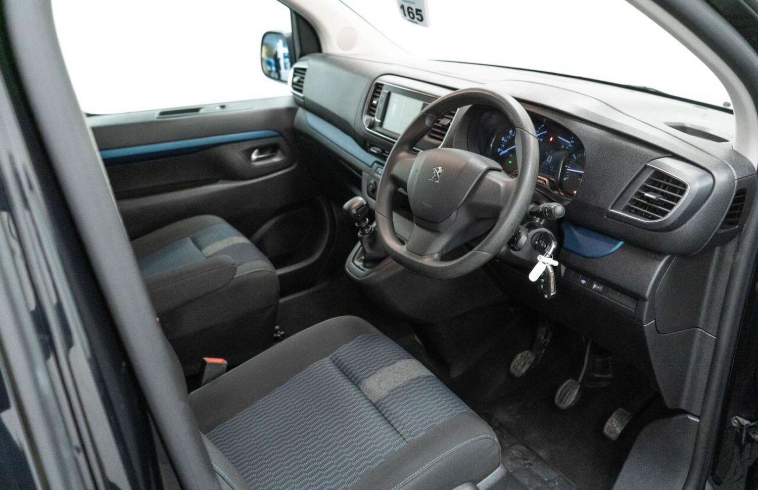 Used Peugeot Traveller 2021 for sale - 77930918: Photo 20