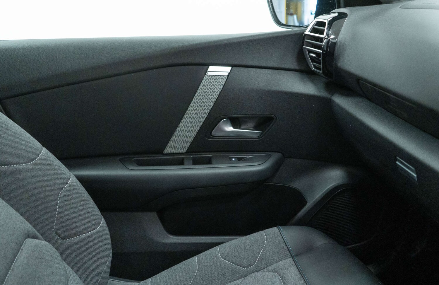 Used Citroen C4 2023 for sale - 77930625: Photo 35