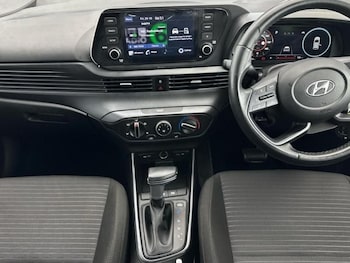 Used Hyundai i20 2022 for sale - 76582107: Photo