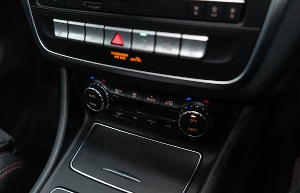 Used Mercedes-Benz GLA 2020 for sale - 76203173: Photo 31