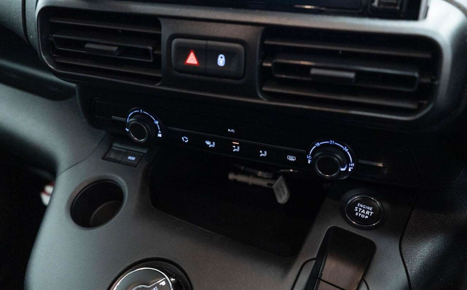 Used Vauxhall Combo Life 2021 for sale - 77930747: Photo 29